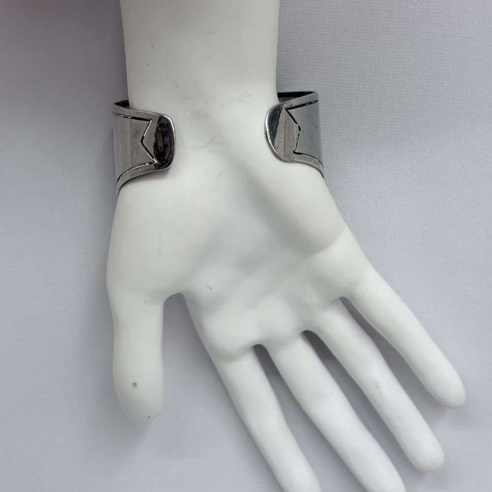Sterling Mexican Fleur de Lis Cuff Bracelet Wide VERY Cool Art to Wear 43 Grams - Picture 4 of 13